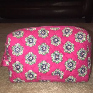 Pink swirl flowers Vera Bradley large cosmetic zip